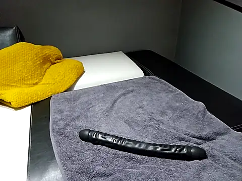 Snapshot of slavic_boy_39 chatting on 10.06.25 slavic boy 39 online show from 10.06.25