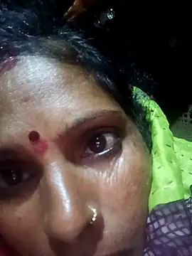 Snapshot of Suhana_pandit chatting on 11.13.25 Suhana pandit online show from 11.13.25