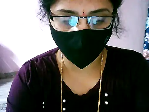 Snapshot of jannu6482 chatting on 09.29.25 jannu6482 online show from 09.29.25