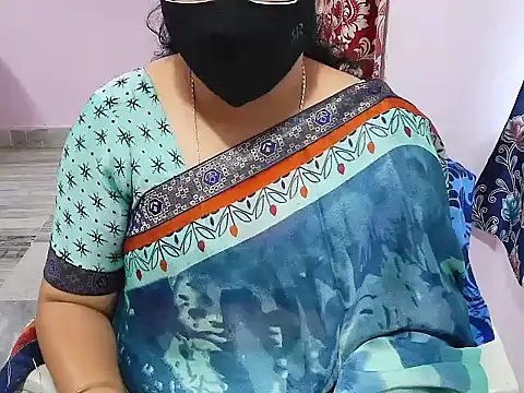 Snapshot of jannu6482 chatting on 10.17.25 jannu6482 online show from 10.17.25