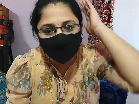 Snapshot of jannu6482 chatting on 12.14.25 jannu6482 online show from 12.14.25