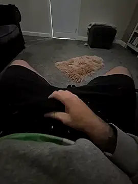 Snapshot of biversboy chatting on 09.17.25 biversboy online show from 09.17.25