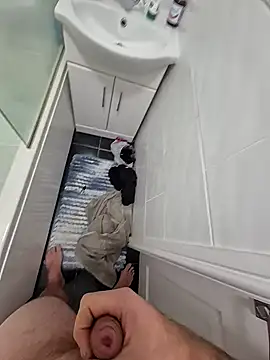 Snapshot of biversboy chatting on 10.27.25 biversboy online show from 10.27.25