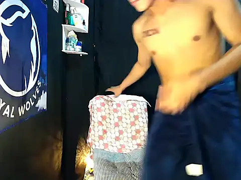 Snapshot of naughtyboyloy_0 chatting on 10.31.25 naughtyboyloy 0 online show from 10.31.25