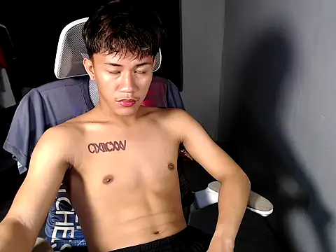 naughtyboyloy 0 online show from 04.06.26