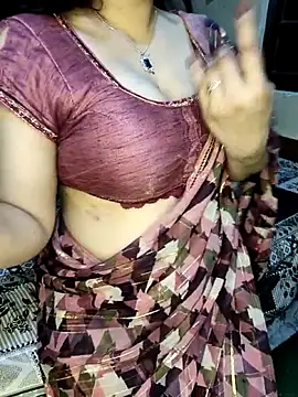 Snapshot of PRIYA_22 chatting on 10.01.25 PRIYA 22 online show from 10.01.25