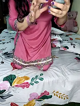 Snapshot of PRIYA_22 chatting on 10.17.25 PRIYA 22 online show from 10.17.25