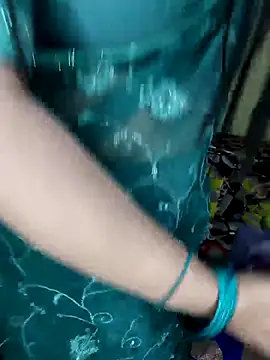 Snapshot of PRIYA_22 chatting on 11.15.25 PRIYA 22 online show from 11.15.25