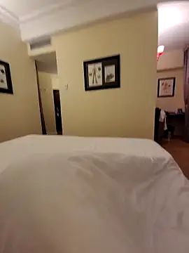 Snapshot of JIAA-WOO chatting on 11.14.25 JIAA-WOO online show from 11.14.25