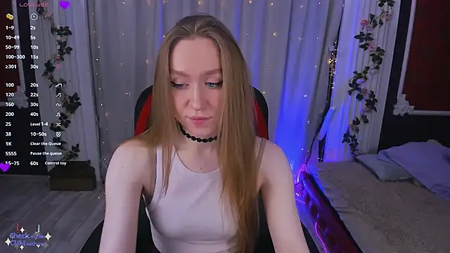 Snapshot of -Seava chatting on 10.05.25 -Seava online show from 10.05.25