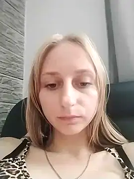 babyXlove online show from 09.11.25