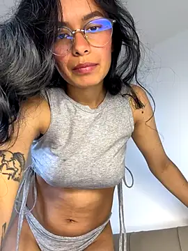 Snapshot of Melissa_coch chatting on 10.12.25 Melissa coch online show from 10.12.25