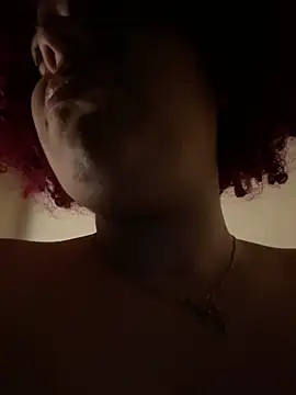 Snapshot of Enyagleam_ chatting on 10.11.25 Enyagleam online show from 10.11.25