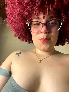 Snapshot of Enyagleam_ chatting on 10.23.25 Enyagleam online show from 10.23.25