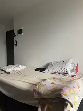 Enyagleam  online show from 01.11.26