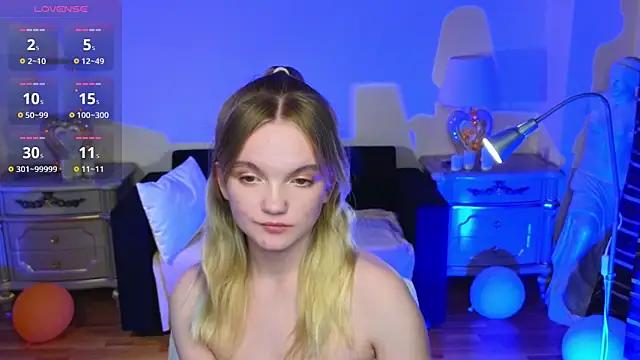 RosesKate online show from 11.04.25