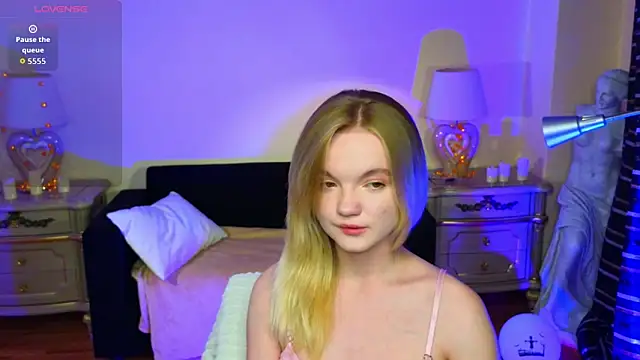 RosesKate online show from 11.08.25