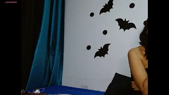 Gia Lee online show from 11.03.25