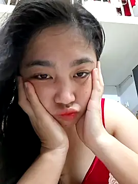 Snapshot of Minn-cute chatting on 11.07.25 Minn-cute online show from 11.07.25