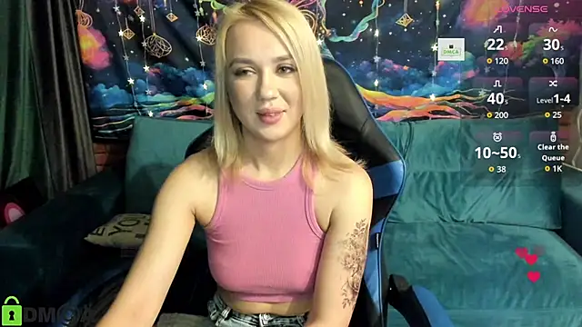 CrystalGirl99 online show from 03.27.26