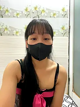 Snapshot of Meowwn chatting on 09.17.25 Meowwn online show from 09.17.25