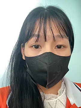 Snapshot of Meowwn chatting on 10.16.25 Meowwn online show from 10.16.25