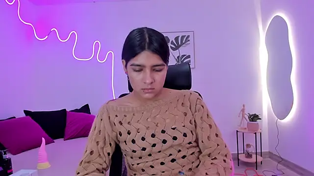 Snapshot of Cherrydollxx chatting on 09.24.25 Cherrydollxx online show from 09.24.25