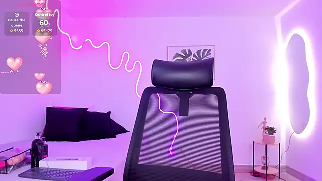 Snapshot of Cherrydollxx chatting on 09.27.25 Cherrydollxx online show from 09.27.25