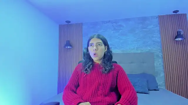 Snapshot of Cherrydollxx chatting on 10.02.25 Cherrydollxx online show from 10.02.25