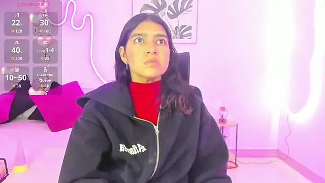 Snapshot of Cherrydollxx chatting on 10.09.25 Cherrydollxx online show from 10.09.25