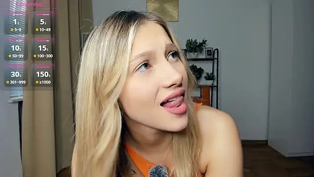 Snapshot of FaaBinaa chatting on 10.14.25 FaaBinaa online show from 10.14.25