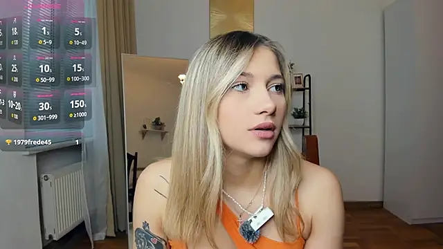 Snapshot of FaaBinaa chatting on 10.21.25 FaaBinaa online show from 10.21.25