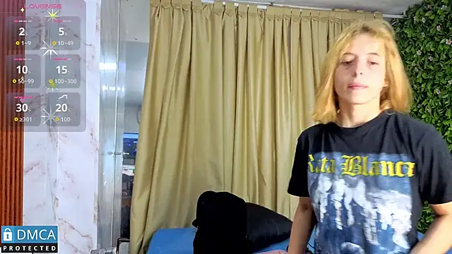 Snapshot of nena_cupcake_ chatting on 02.13.26 nena cupcake online show from 02.13.26