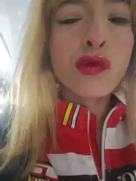 nena cupcake  online show from 07.01.26