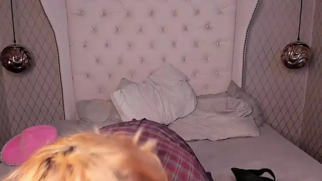 OliIverr22 online show from 10.28.25