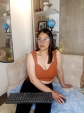 Snapshot of Alana_steel_1 chatting on 09.26.25 Alana steel 1 online show from 09.26.25