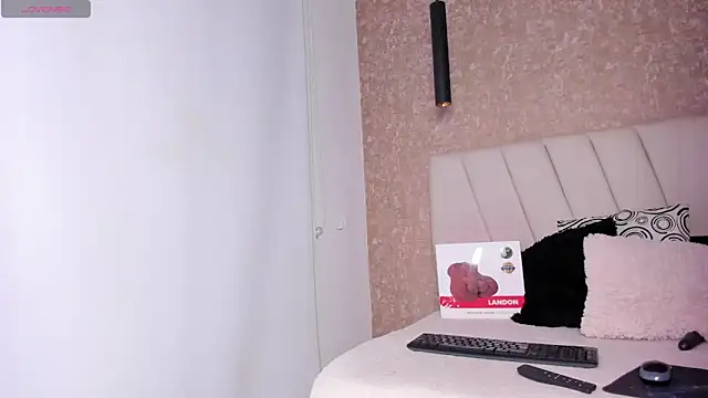 Amaranta carey online show from 04.16.26