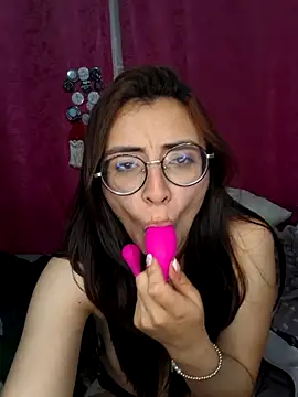 Snapshot of Natalykaty chatting on 09.11.25 Natalykaty online show from 09.11.25