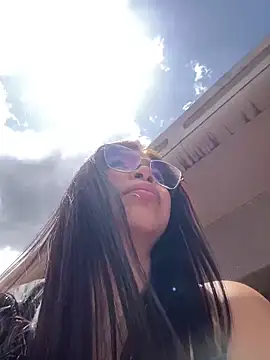 Snapshot of Maddy_Piink chatting on 02.05.26 Maddy Piink online show from 02.05.26