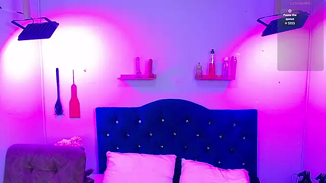 Miss jhelenaa online show from 09.13.25