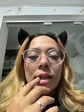 LanaMills  online show from 03.09.26