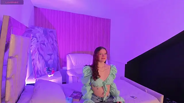 AphroditeSweet online show from 10.14.25