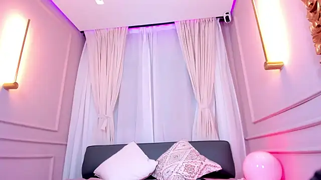 Snapshot of Nahomi_key_ chatting on 09.12.25 Nahomi key online show from 09.12.25