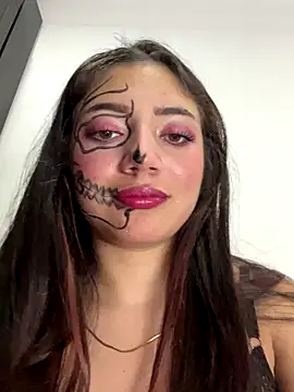 LisaGoddes online show from 10.30.25