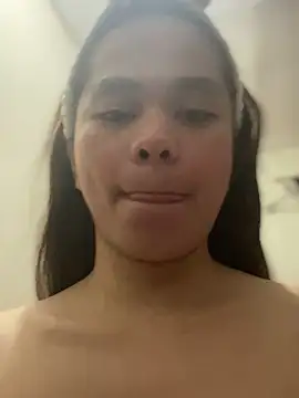 Snapshot of CarleneROSS chatting on 10.08.25 CarleneROSS online show from 10.08.25