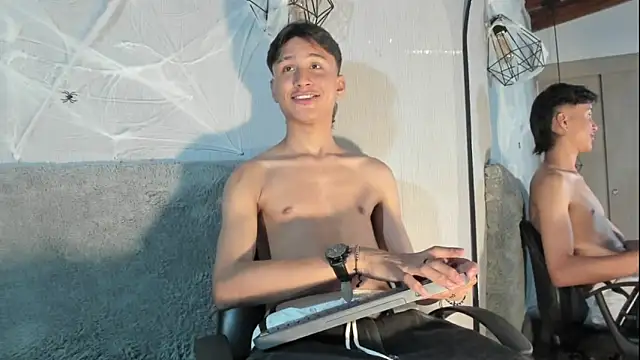 Daddy Darcks online show from 10.28.25