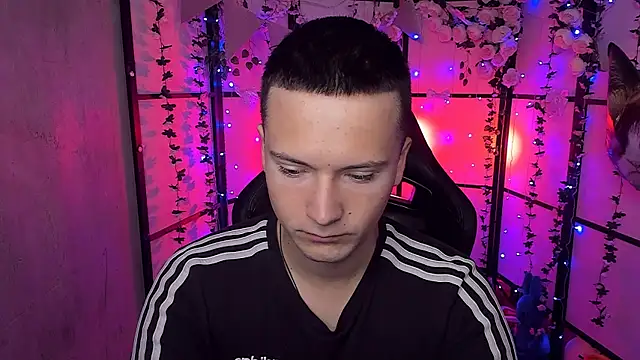 ZackNeal online show from 09.09.25