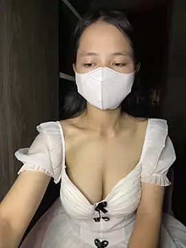 Hana-44 online show from 10.15.25