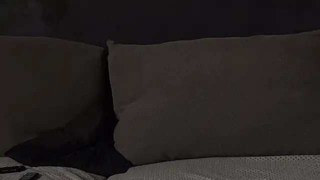 PeachyPixiee online show from 03.24.26