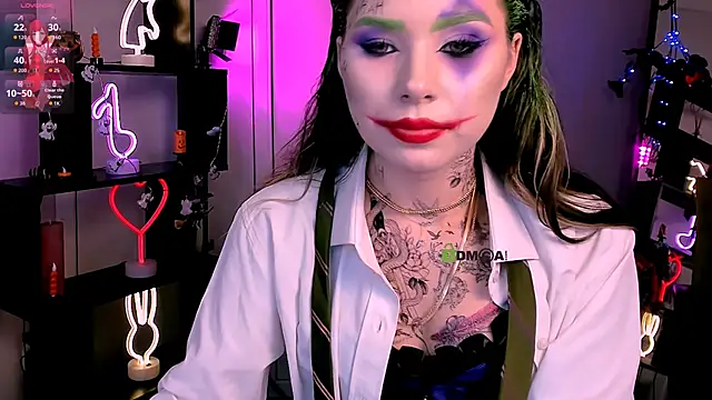 lily morty online show from 10.31.25